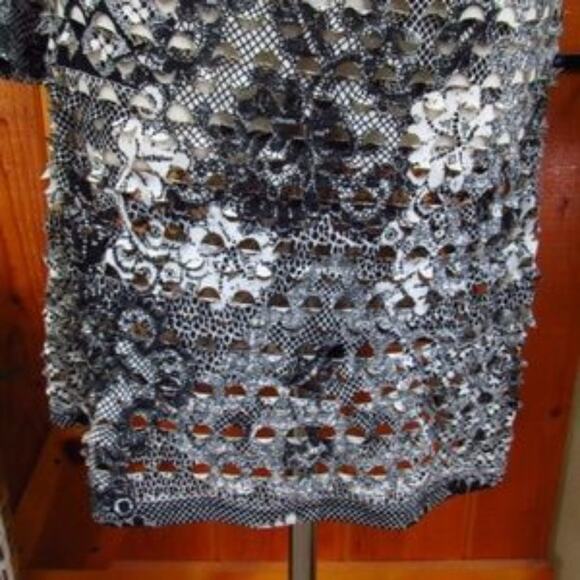 MECHANT Layering Cut Out Bell Sleeve Mini Little Black White Dress Size S - Picture 10 of 12